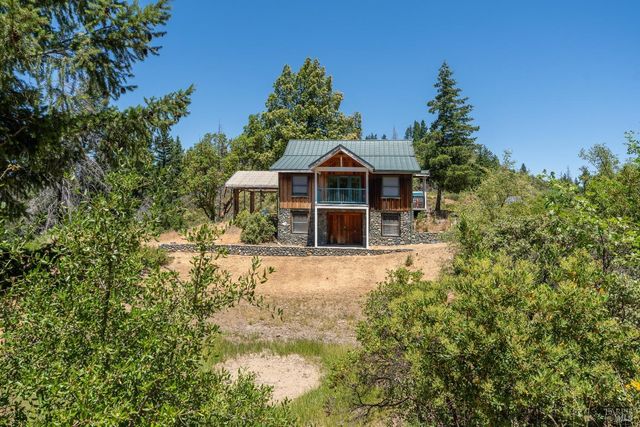 19155 Scenic Dr, Redwood Valley, CA 95470