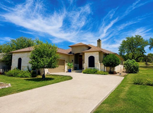 47 Doolittle DR, Wimberley, TX 78676