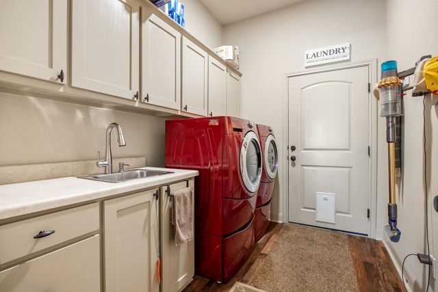 47 Doolittle DR, Wimberley, TX 78676