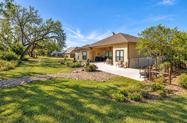 47 Doolittle DR, Wimberley, TX 78676