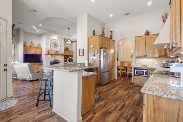 47 Doolittle DR, Wimberley, TX 78676