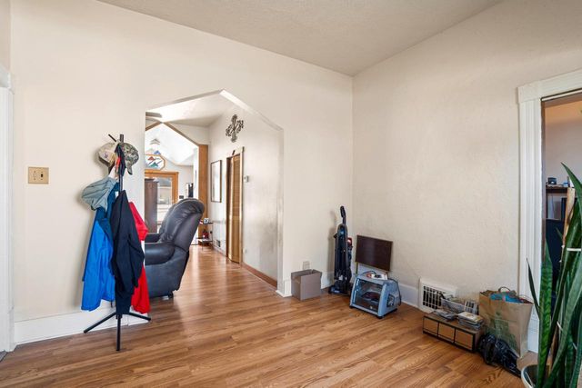 2953 S Kinnickinnic AVENUE, Milwaukee, WI 53207