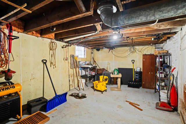 2953 S Kinnickinnic AVENUE, Milwaukee, WI 53207