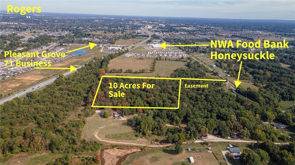 Honeysuckle Street, Lowell, AR 72745