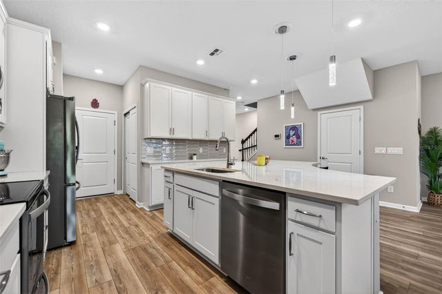 339 SANDBAR AVENUE NE, St Petersburg, FL 33716