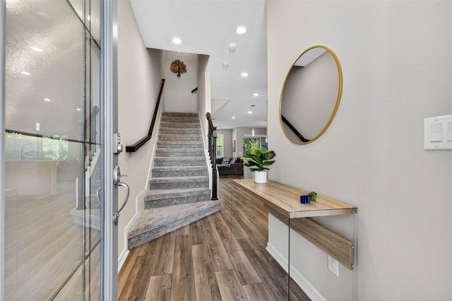 339 SANDBAR AVENUE NE, St Petersburg, FL 33716