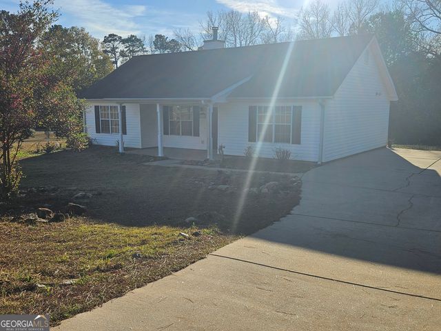 128 Locust Road, Locust Grove, GA 30248