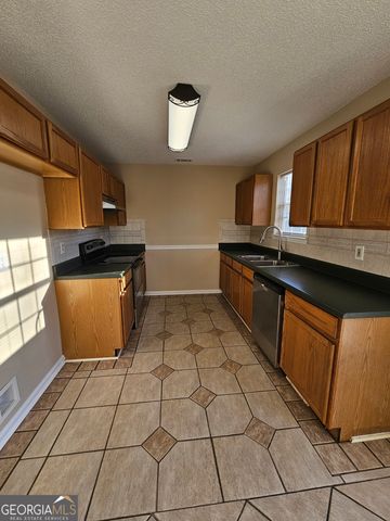 128 Locust Road, Locust Grove, GA 30248