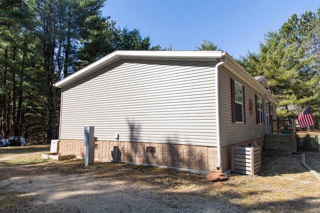 W8179 Eagle Drive, Oxford, WI 53952