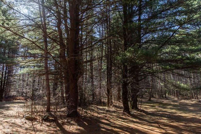 W8179 Eagle Drive, Oxford, WI 53952