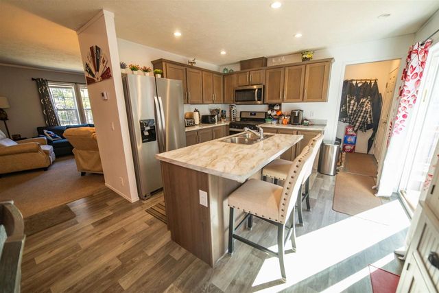 W8179 Eagle Drive, Oxford, WI 53952
