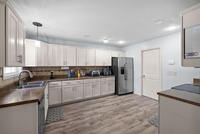 3377 Melissa Ln, Clarksville, TN 37042