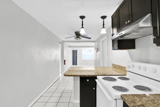 817 N J Street, Lake Worth Beach, FL 33460