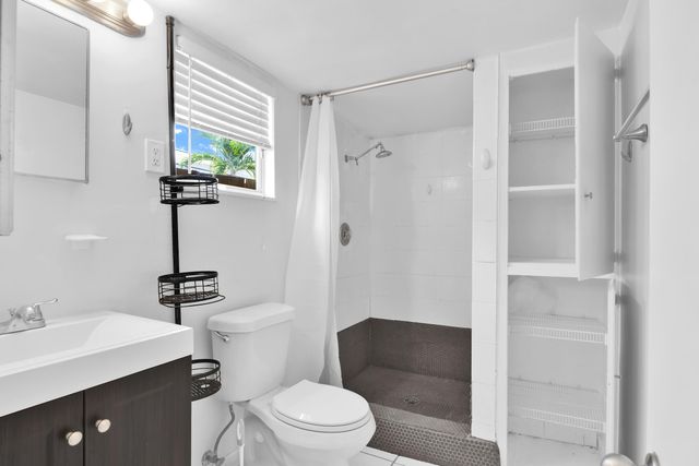 817 N J Street, Lake Worth Beach, FL 33460