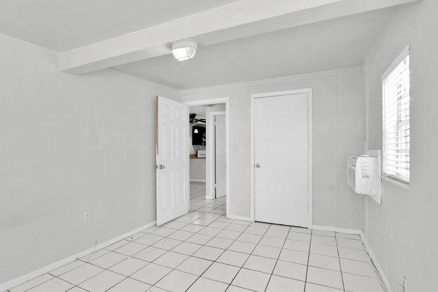 817 N J Street, Lake Worth Beach, FL 33460