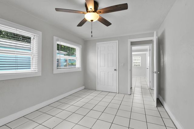817 N J Street, Lake Worth Beach, FL 33460