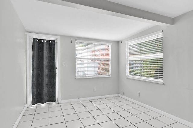 817 N J Street, Lake Worth Beach, FL 33460