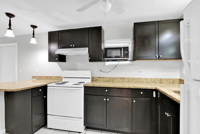 817 N J Street, Lake Worth Beach, FL 33460