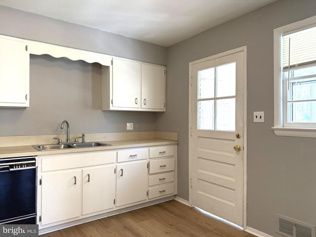 9120 PEABODY ST, Manassas, VA 20110