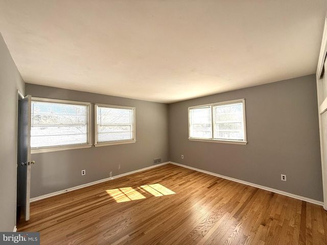 9120 PEABODY ST, Manassas, VA 20110