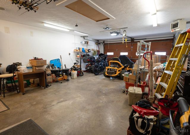 5912 Coachmont Drive, Fairfield, OH 45014