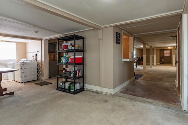 2809 Bernardo De Galvez Avenue, Galveston, TX 77550