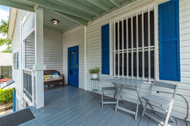 2809 Bernardo De Galvez Avenue, Galveston, TX 77550