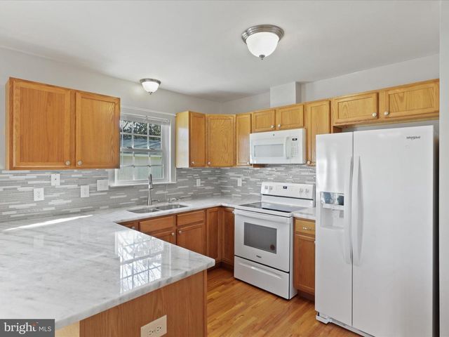 1110 ASHBY ST, Front Royal, VA 22630