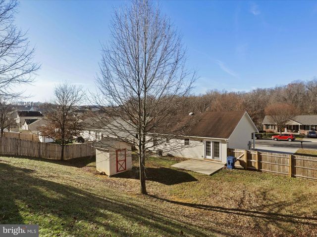 1110 ASHBY ST, Front Royal, VA 22630