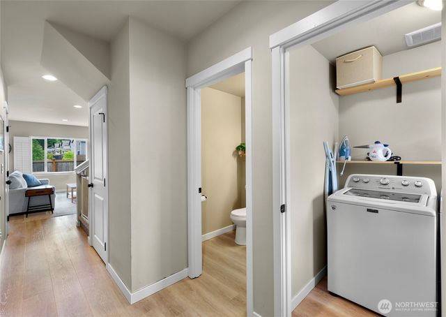 1911 SW Cooper Way, Oak Harbor, WA 98277