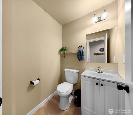 1911 SW Cooper Way, Oak Harbor, WA 98277