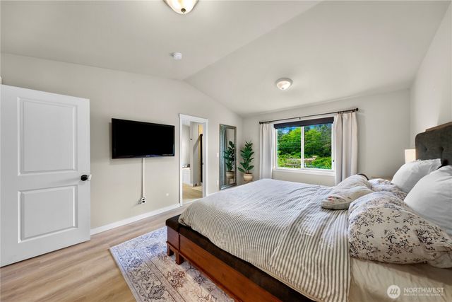 1911 SW Cooper Way, Oak Harbor, WA 98277