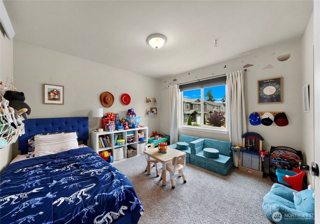 1911 SW Cooper Way, Oak Harbor, WA 98277