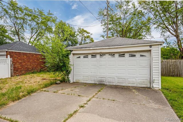 13084 Corbett Street, Detroit, MI 48213