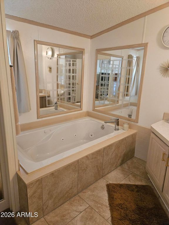 Image 24 of property listing at 708 S Shallow Brook Loop, Sierra Vista, AZ 85635