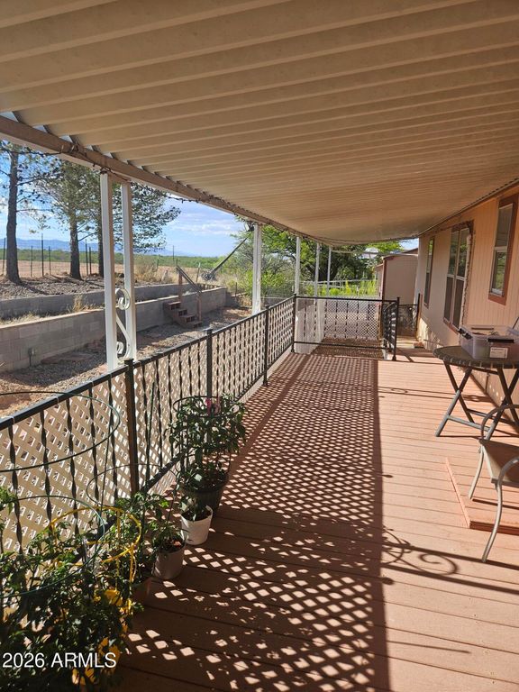 Image 34 of property listing at 708 S Shallow Brook Loop, Sierra Vista, AZ 85635