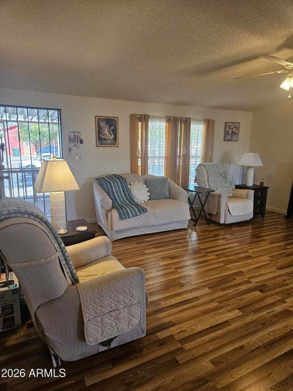Image 6 of property listing at 708 S Shallow Brook Loop, Sierra Vista, AZ 85635