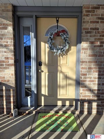 3036 Laredo Drive, Lincoln, NE 68516