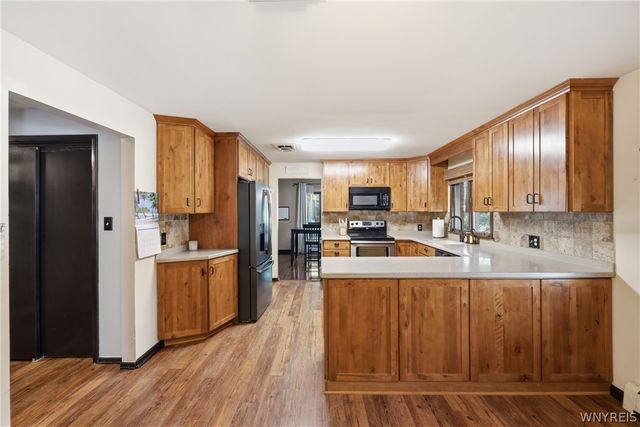2702 Forest Avenue, Niagara Falls, NY 14301