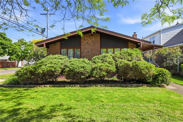 2702 Forest Avenue, Niagara Falls, NY 14301