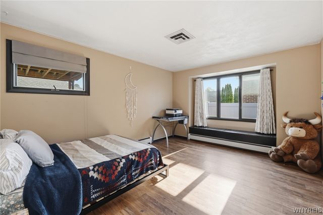 2702 Forest Avenue, Niagara Falls, NY 14301