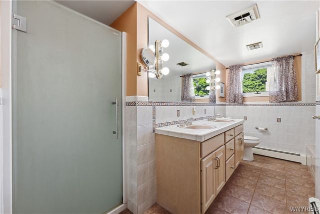 2702 Forest Avenue, Niagara Falls, NY 14301
