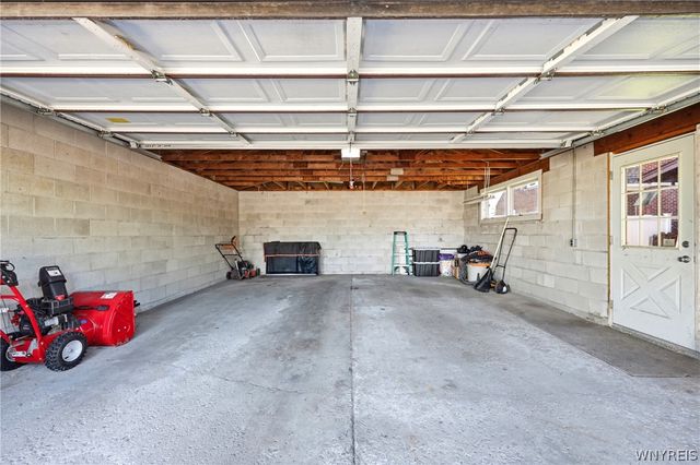 2702 Forest Avenue, Niagara Falls, NY 14301