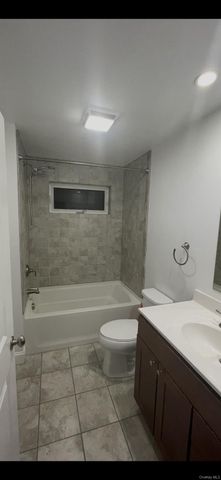 10 Pershing, Island Park, NY 11558