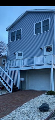 10 Pershing, Island Park, NY 11558