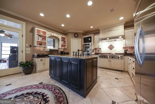 1818 Stoney Crest Drive, Elberton, GA 30635