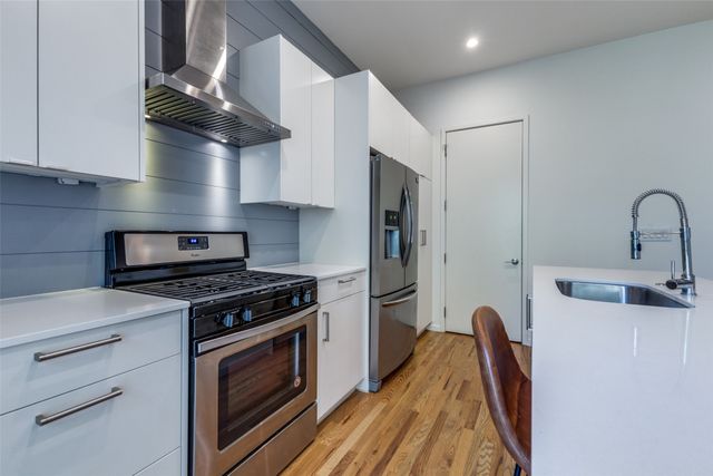 3816 San Jacinto Street 309, Dallas, TX 75204