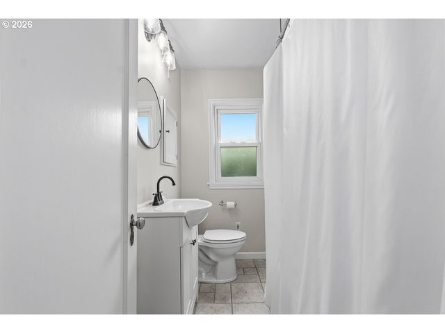 5815 Ne 26TH Ave, Portland, OR 97211
