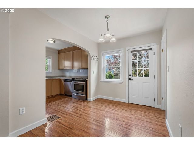 5815 Ne 26TH Ave, Portland, OR 97211
