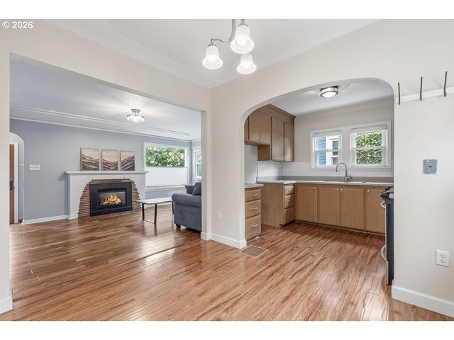 5815 Ne 26TH Ave, Portland, OR 97211
